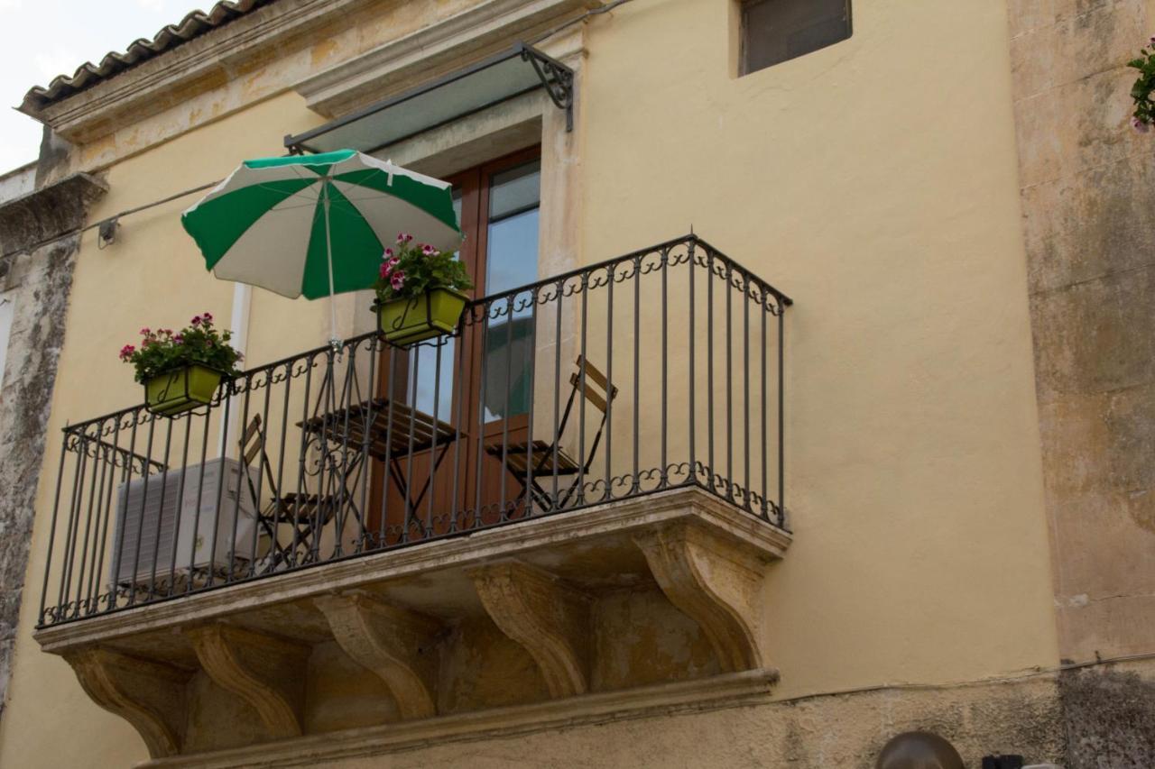 Noto Bedda Bed&Breakfast Bagian luar foto